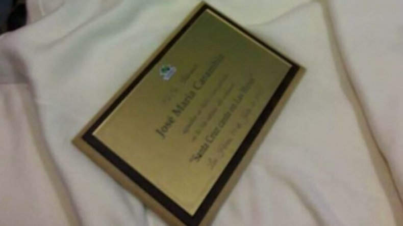 ivan noble placa
