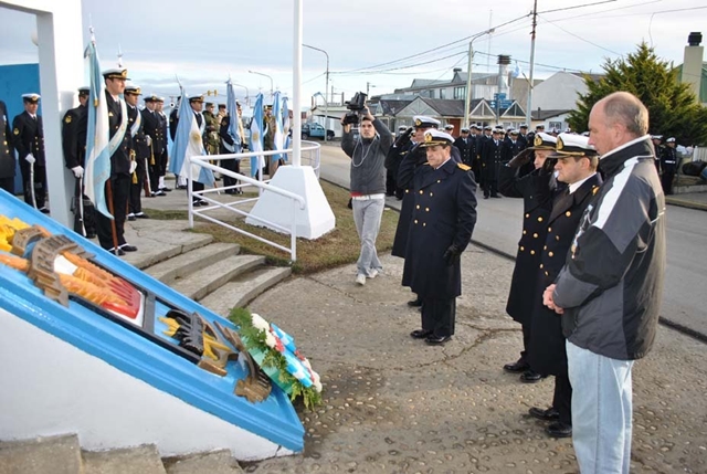 crucero homenaje