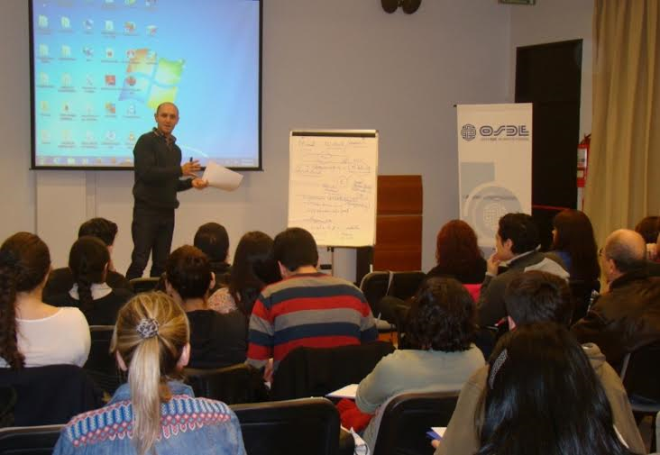 Convocatoria abierta para docentes de Abogacía en UCES 