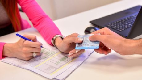 licencia de conducir scaled