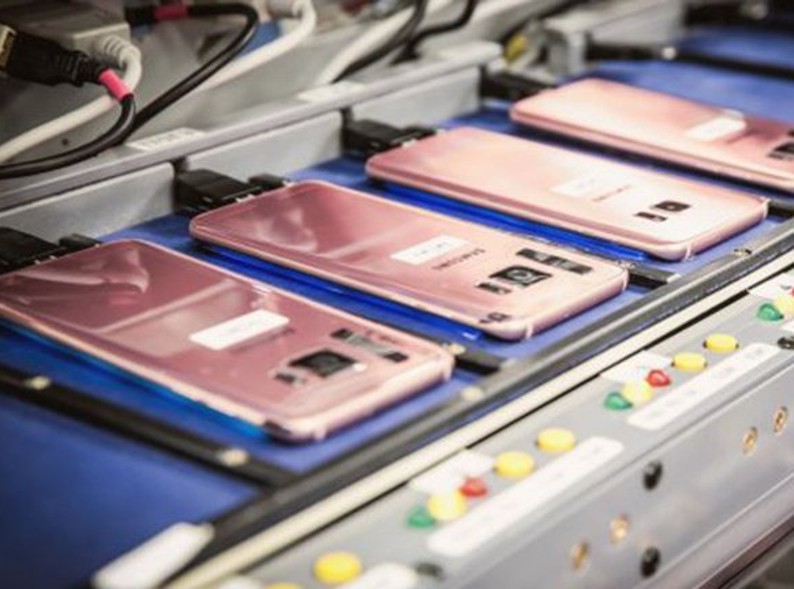 Eliminan el arancel a los celulares y crece la preocupación en la industria fueguina