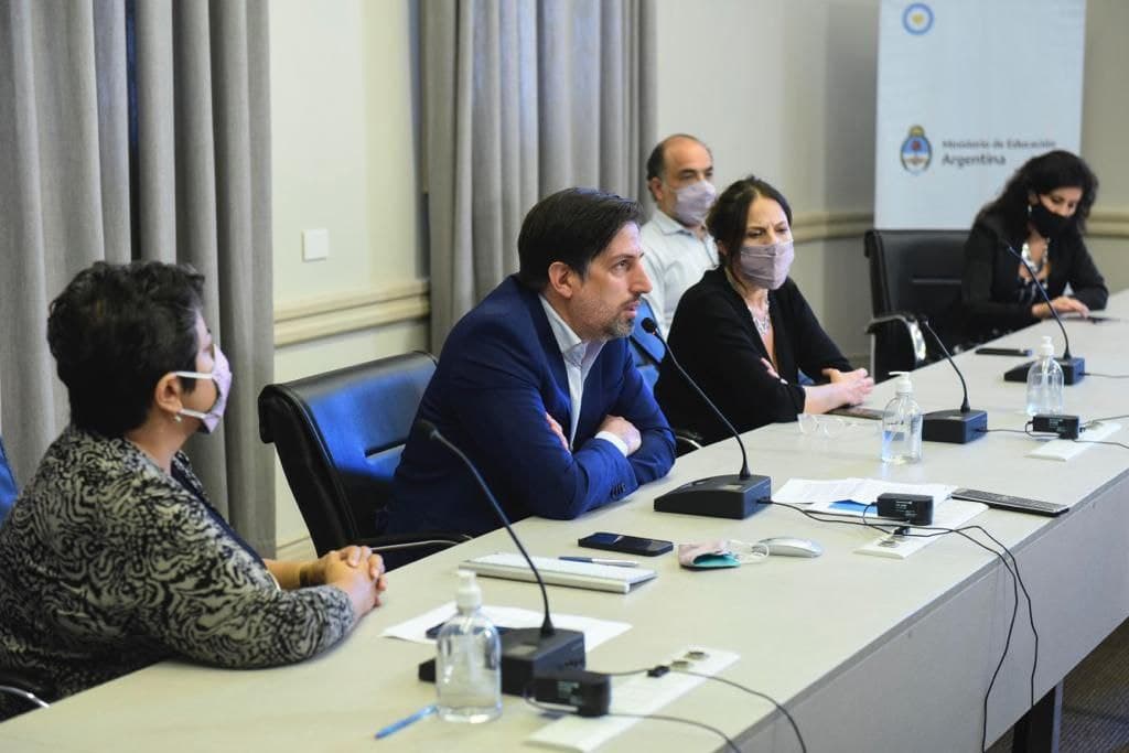 ministro de educacion de la nacion nicolas trotta