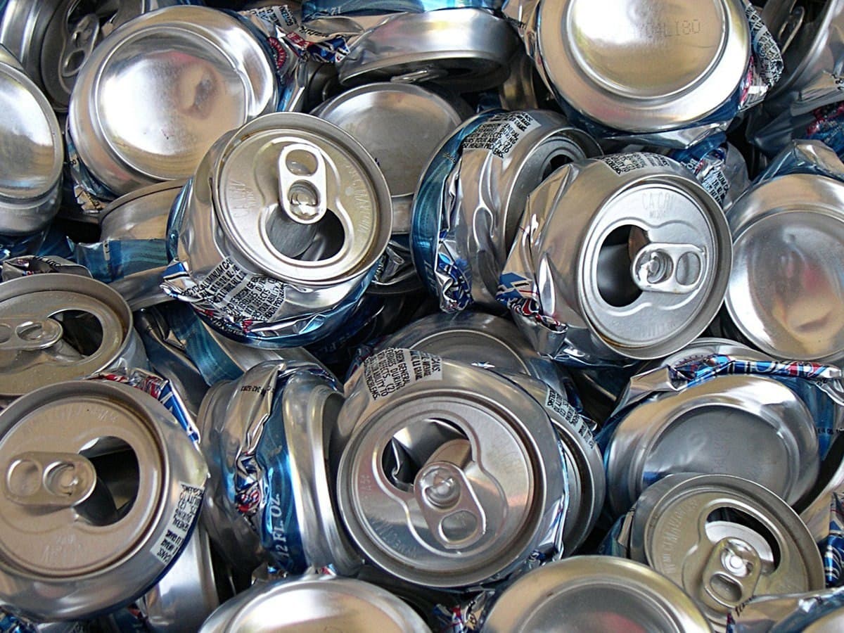 nuevo playero para depositar las latas de aluminio 2