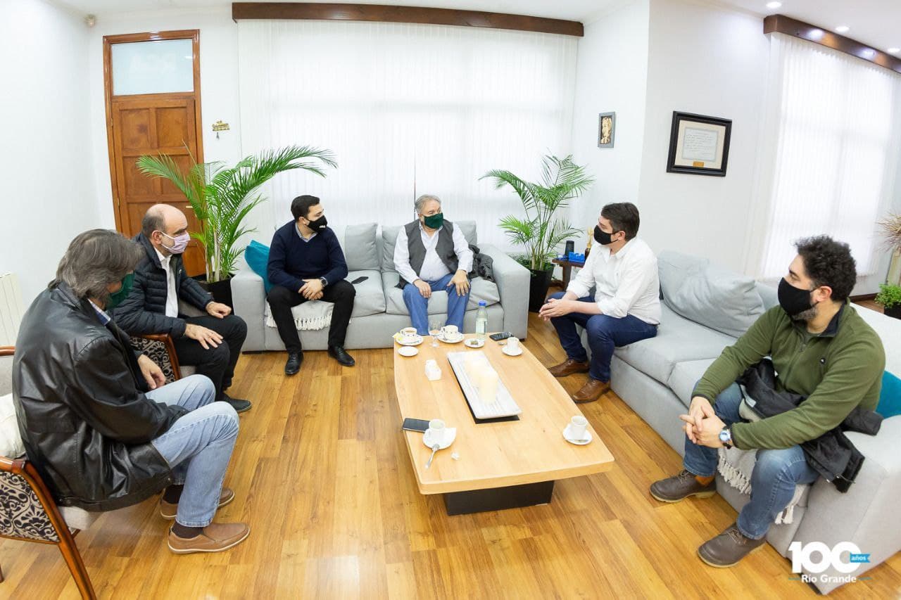 el intendente recibio al decano de la utn