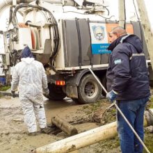la dposs reforzo el mantenimiento de los sistemas cloacales de zonas altas previo a las primeras nevadas