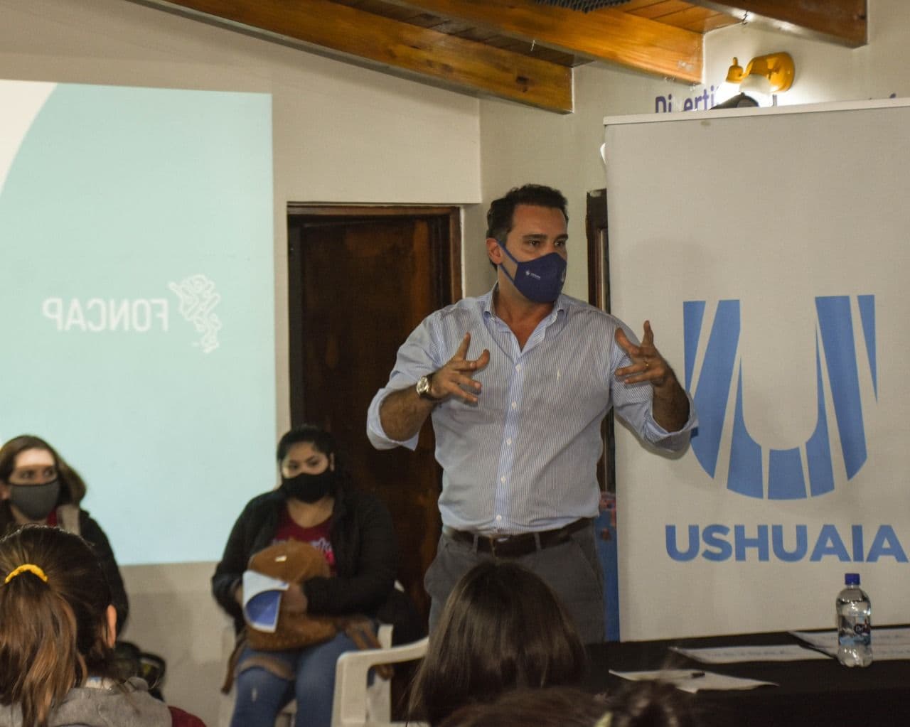 mas de 300 fueguinos particparon de la segunda capacitacion que ofrecen la municipalidad de ushuaia y el gobierno nacional