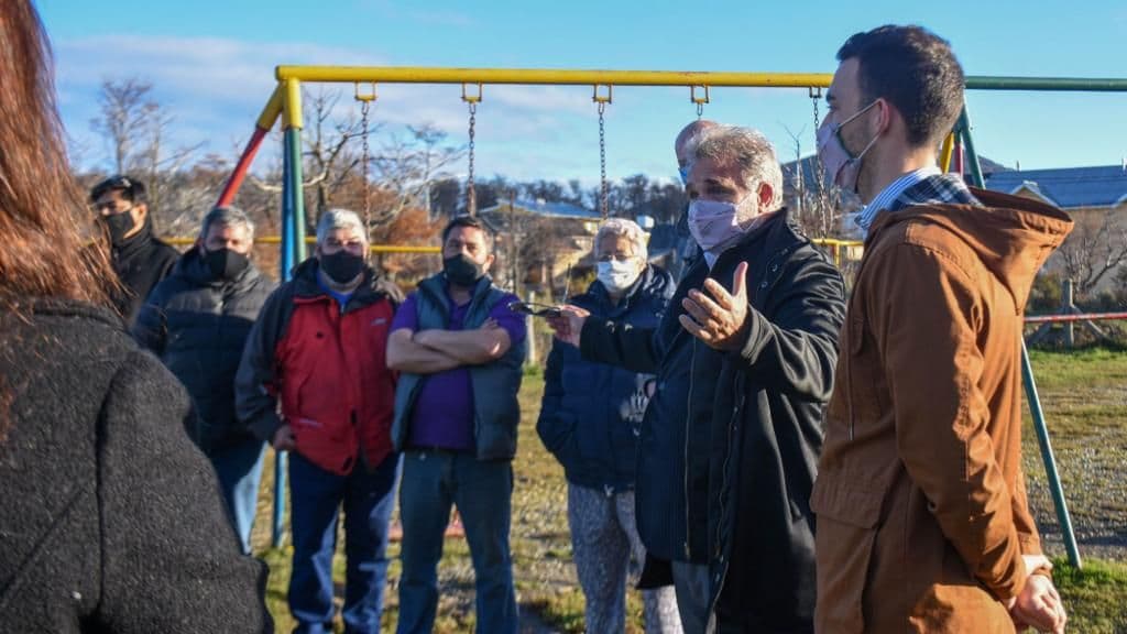 ushuaia dialogo con vecinos y vecinas del barrio malvinas