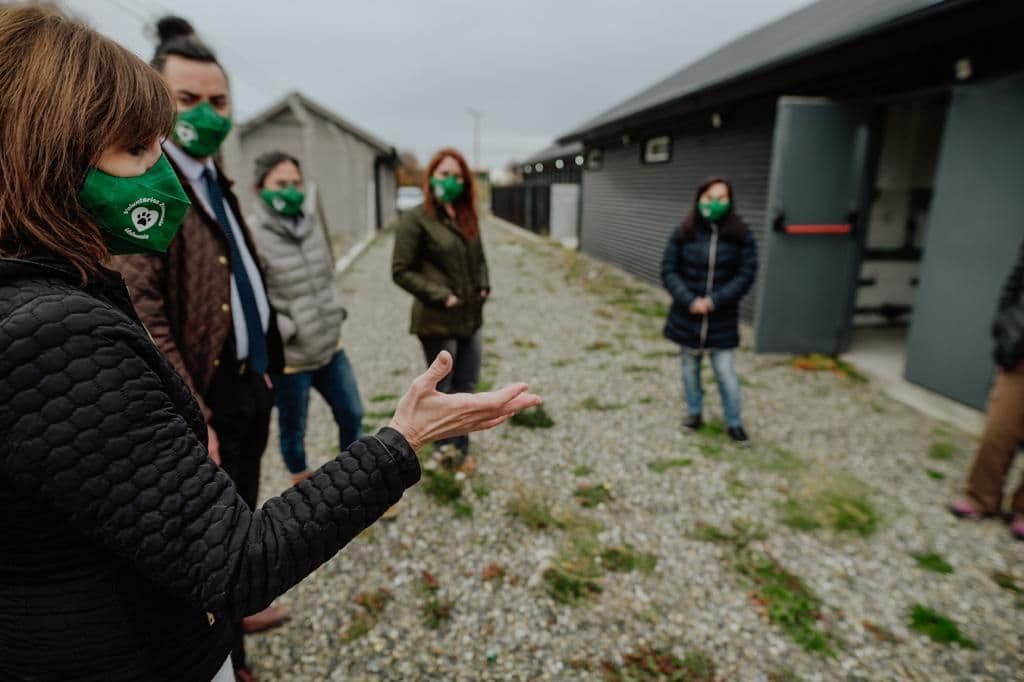 voluntarias y voluntarios recorrieron el edificio nuevo de zoonosis