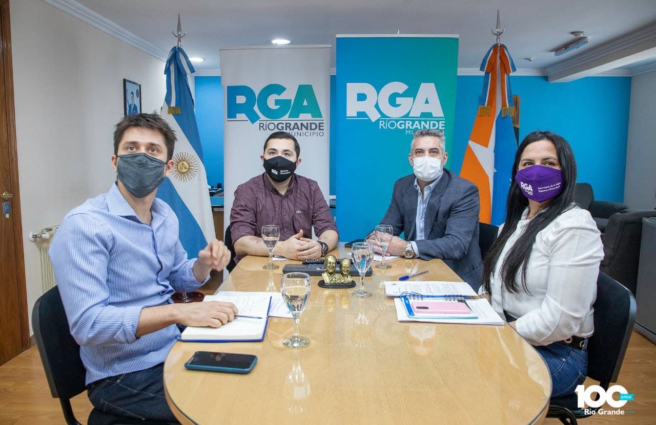 coordina acciones para impulsar las pymes de rio grande