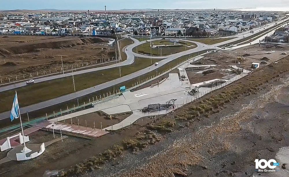 el parque de los 100 anos ya cuenta con un 70 de avance