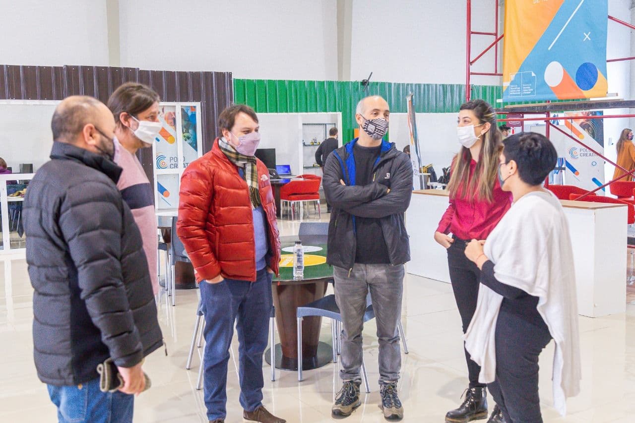 autoridades nacionales visitaron el polo creativo de ushuaia para potenciar la economia del conocimiento junto a la provincia