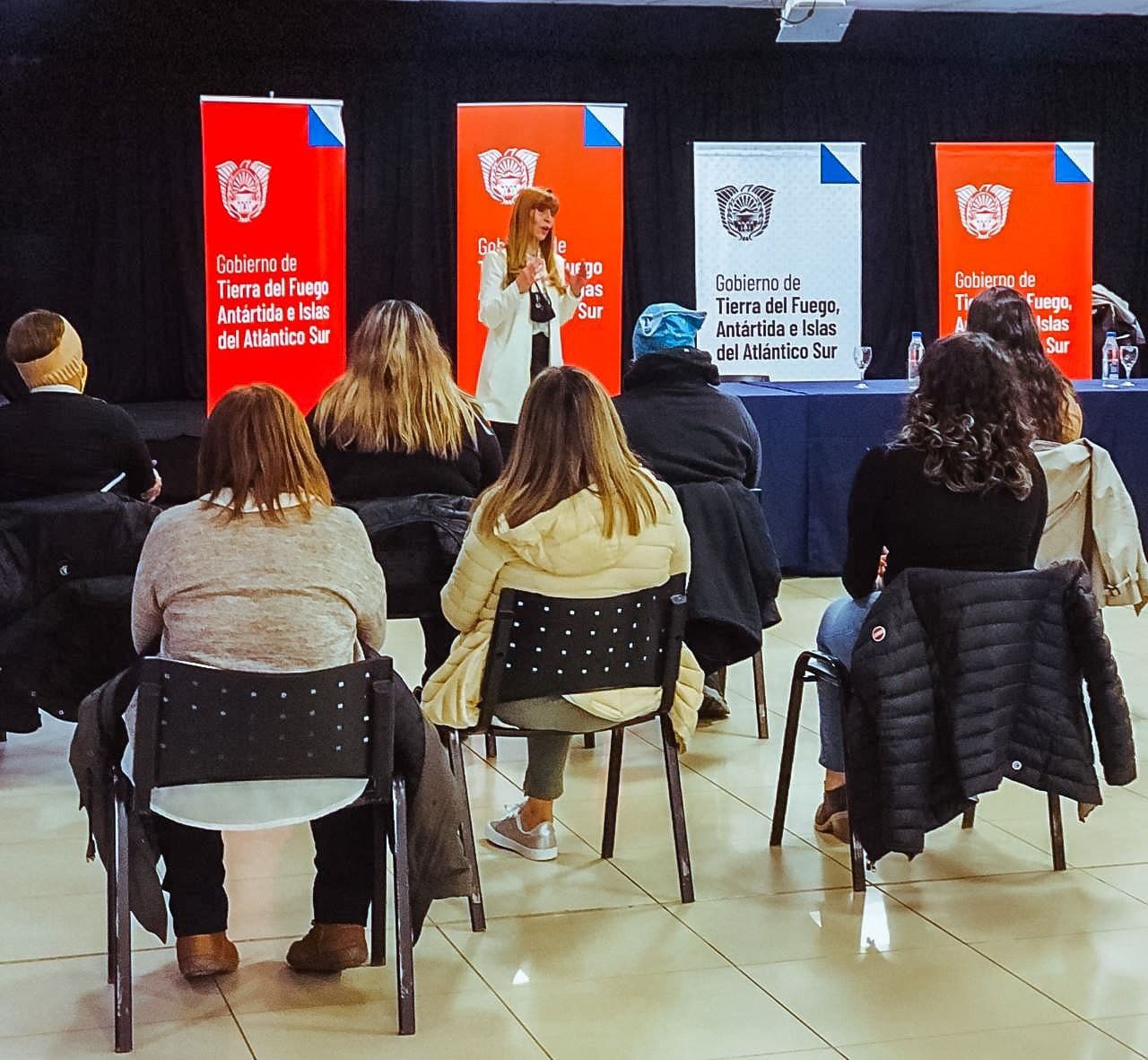 charla prevencion y cuidados de la salud para la mujer