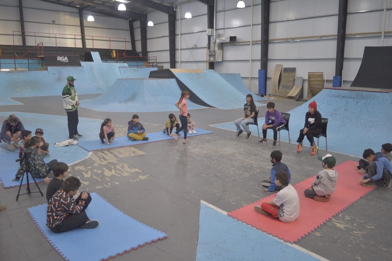 se realizo el primer torneo de breaking dance