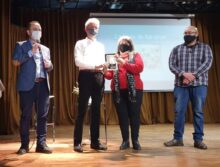 el escritor carlos gamerro presento su libro la jaula de los onas en rio grande