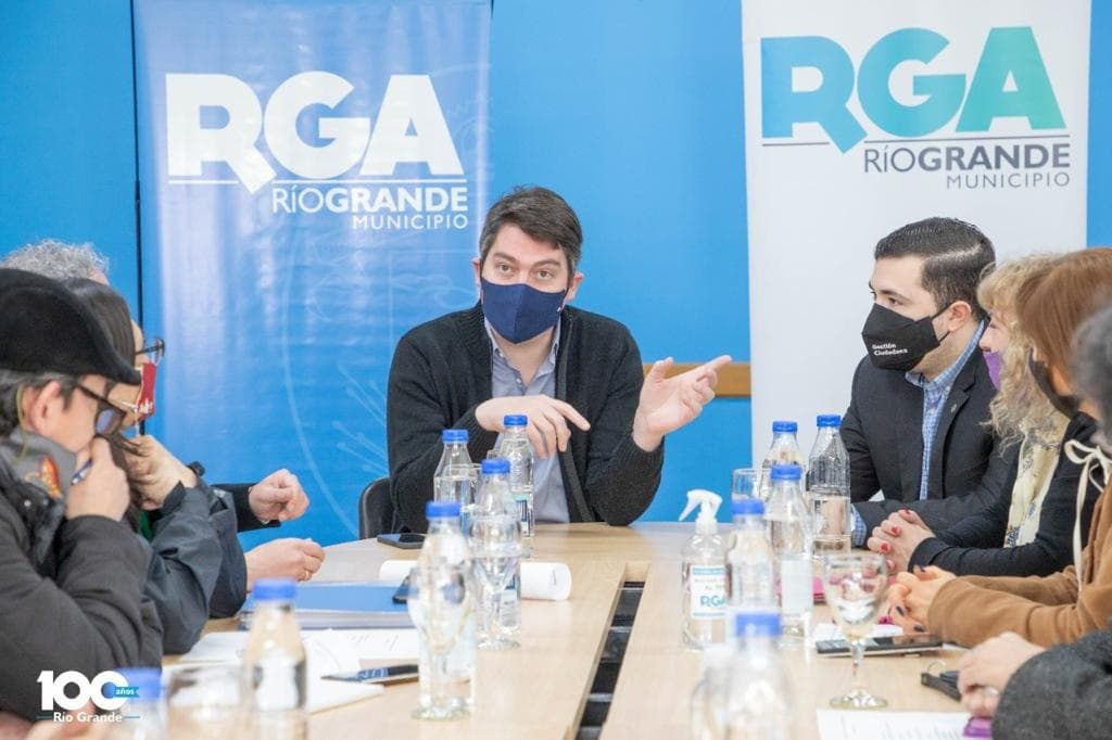 el intendente se reunio con la nueva asociacion de jubilados municipales