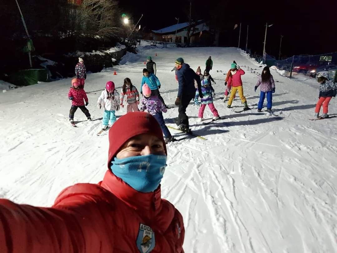 la municipalidad lleva adelante actividades invernales para los vecinos y vecinas de la ciudad