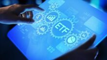 criptomonedas en pantalla tactil
