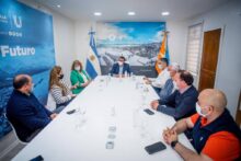 el intendente walter vuoto recibio a los directivos de vinisa fueguina s r l