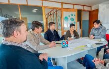 analia cubino se reunio con el intendente de tolhuin daniel harrington