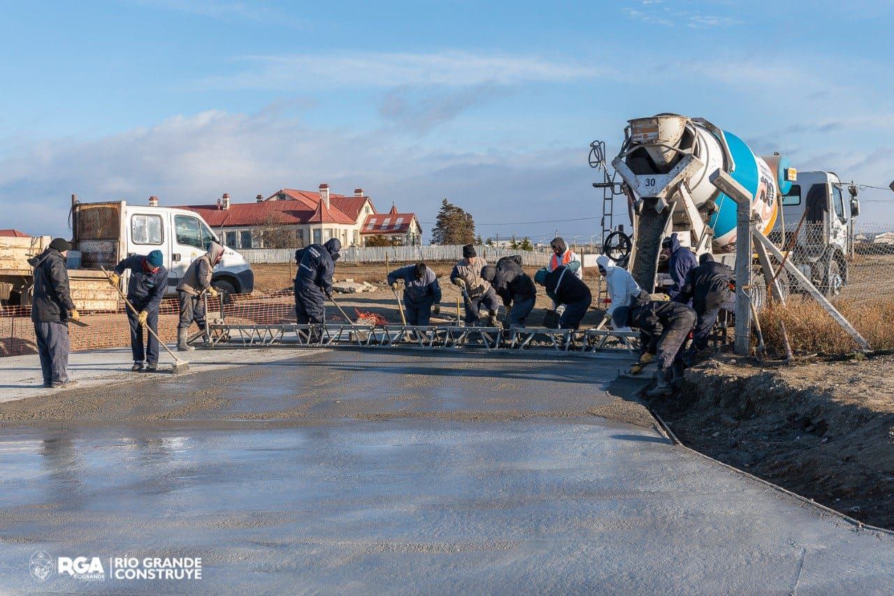 continuan las obras para mejorar la circulacion vial en margen sur