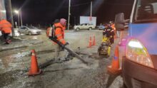 el municipio realiza bacheos y tareas de mantenimiento en operativos nocturnos