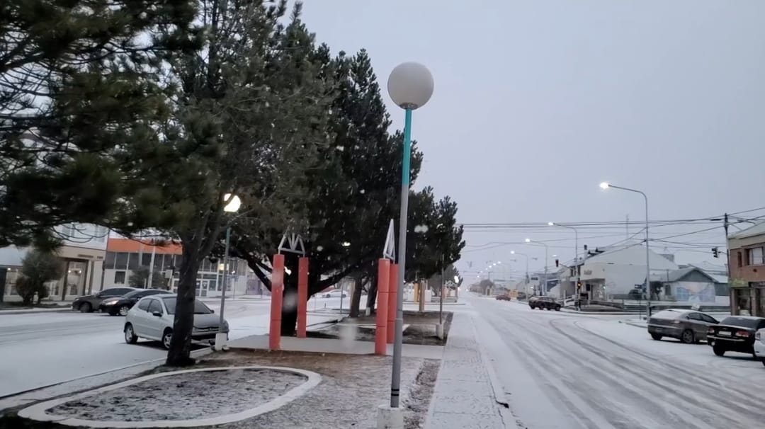 Río Grande bajo alerta amarilla por nevadas y fuertes vientos