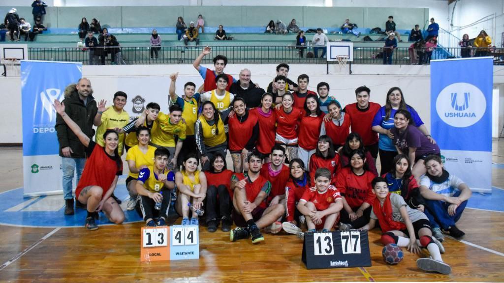 Durante 36 horas se jugó el partido de handball más largo del mundo