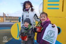 vecinos y vecinas se sumaron a la campana plantemos conciencia