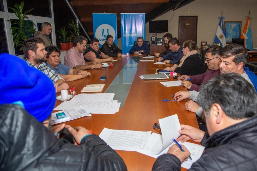 nuevo aumento salarial para los estatales de ushuaia