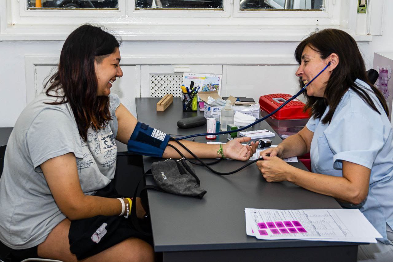 Suman una profesional de Salud a la Casa de Jóvenes Fueguinos