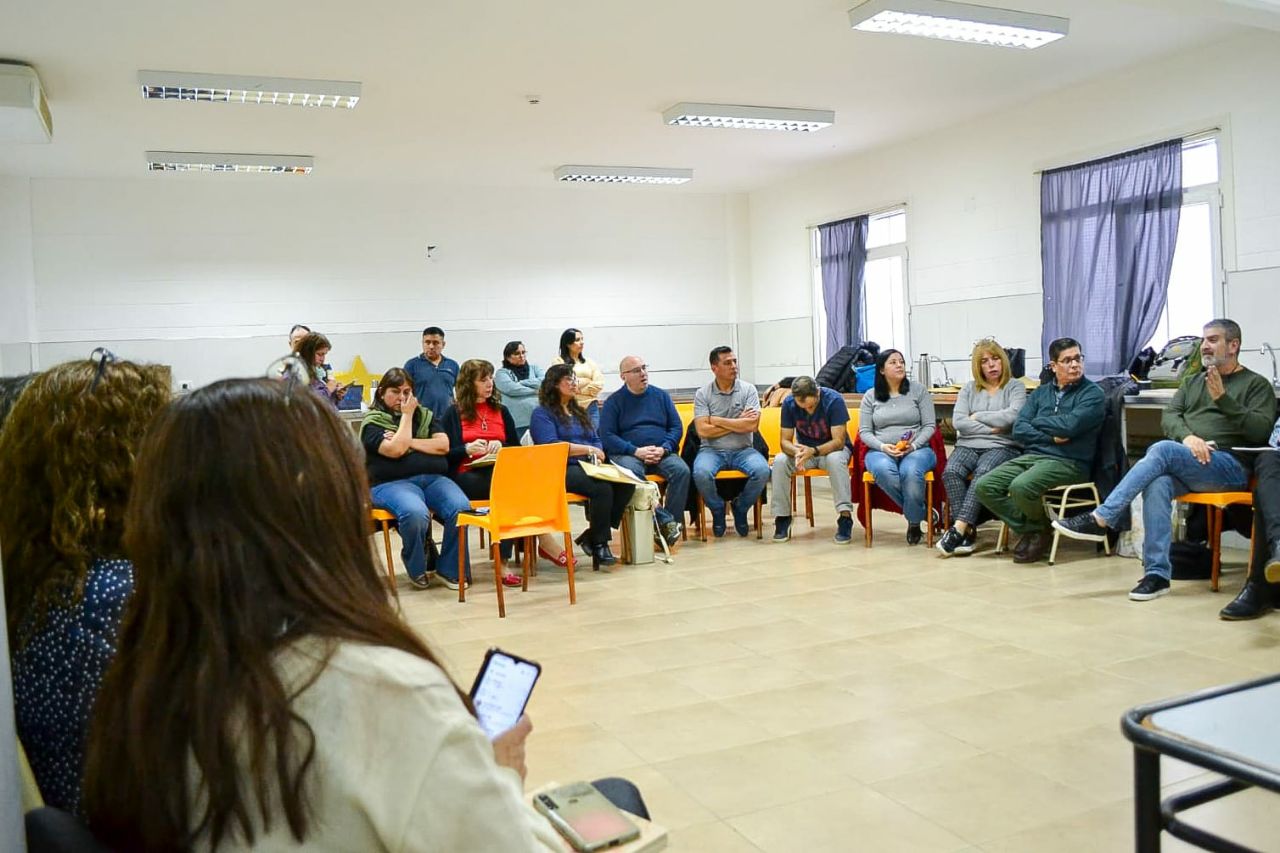 Tolhuin tuvo su reunión de gestión del nivel secundario de la provincia