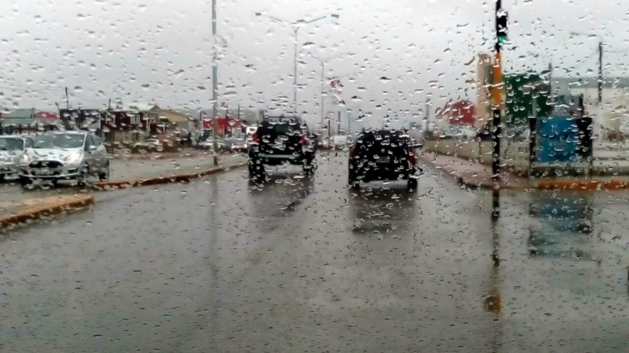 Defensa Civil recibió más de 30 llamados por las fuertes lluvias