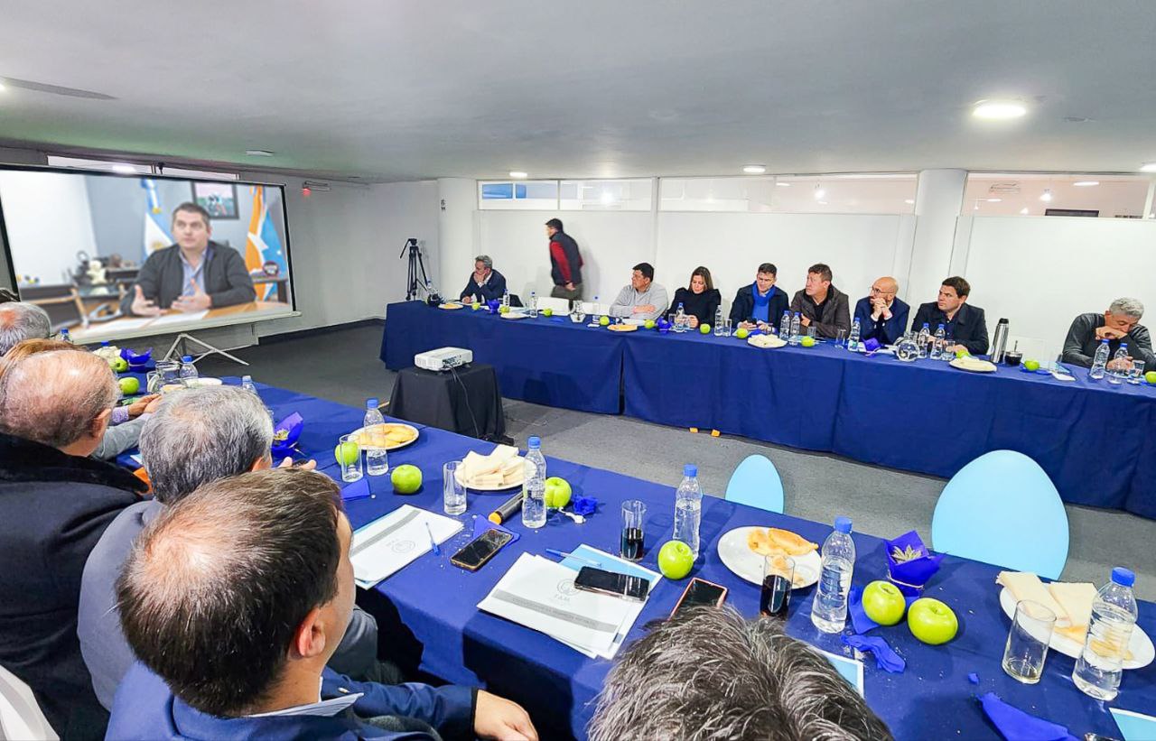 martÍn perez fue electo secretario de malvinas y soberanÍa nacional de la federaciÓn argentina de municipios