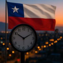 Cambio de hora en Chile - Reloj marcando el nuevo horario de invierno 2025