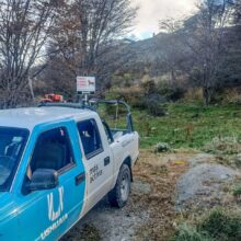 el municipio de ushuaia colocÓ cartelerÍa que prohÍbe la presencia de caballos en un espacio verde de las 640 viviendas