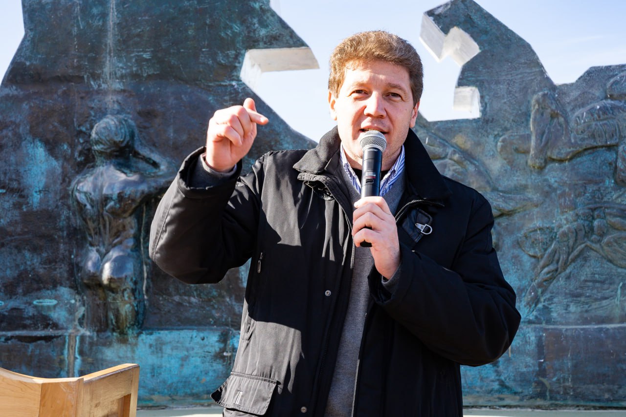 «Tierra del Fuego es una zona de paz, no necesitamos bases militares extranjeras»