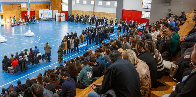 acto 25 mayo 2025