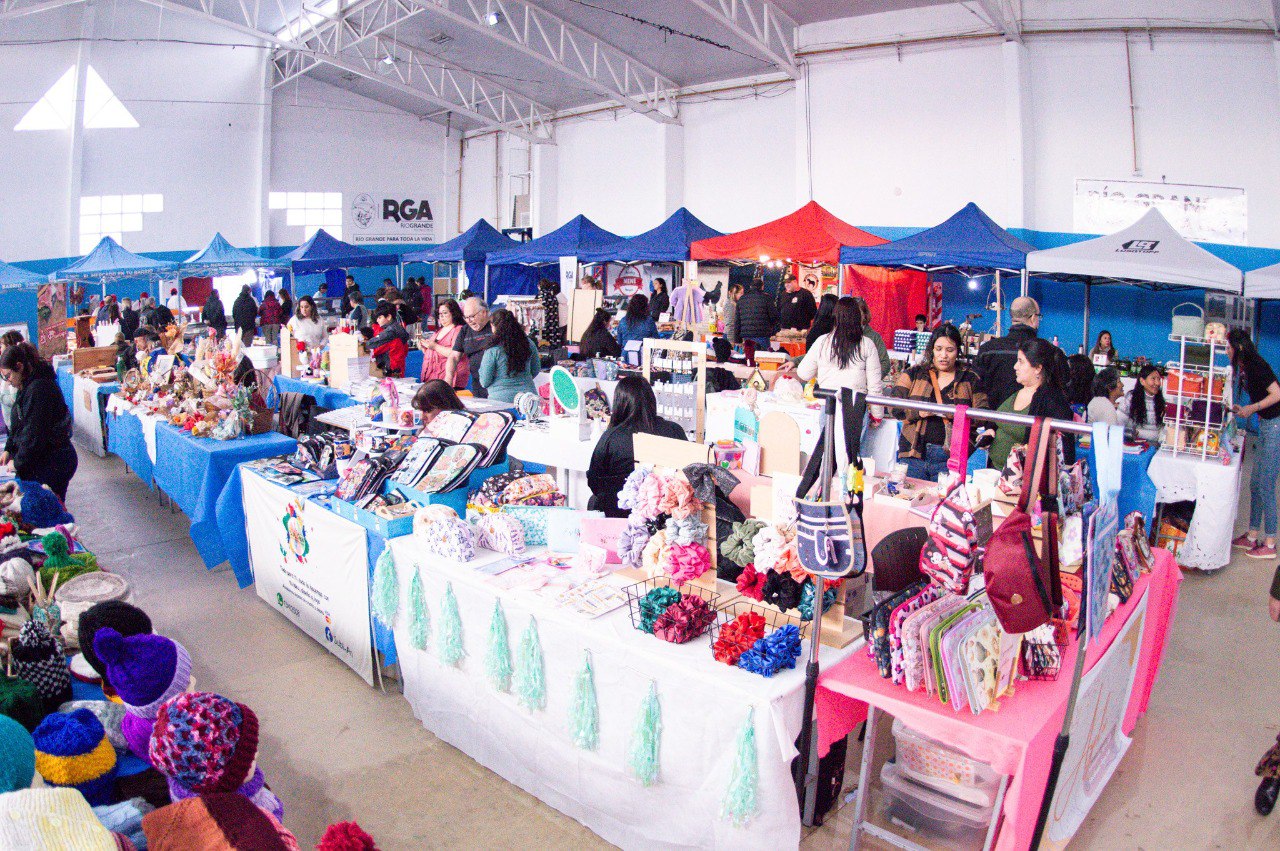 «El Mercado en Tu Barrio» generó importantes ventas en el Polideportivo Margalot