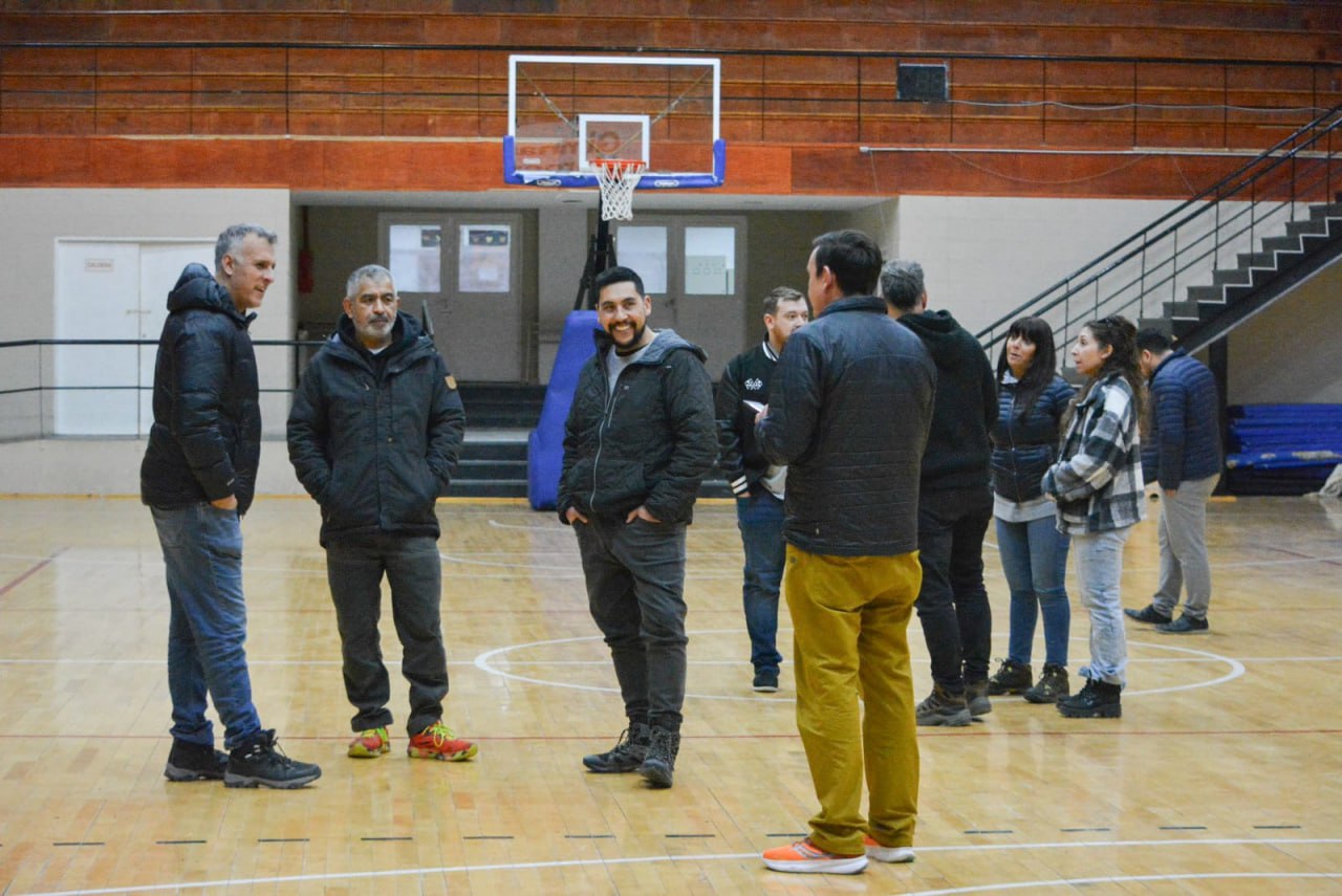 El Comite de los Juegos Binacionales de la Araucanía recorre espacios deportivos de la provincia