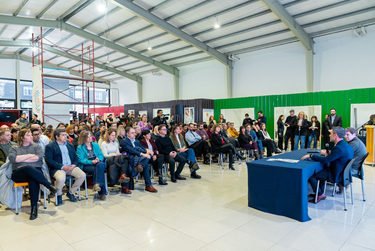 «Junto al CFI apostamos al crecimiento de nuestras PYMES», dijo Melella