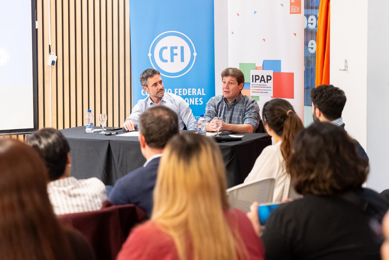 Convenio con el CFI para capacitación estatal y desarrollo territorial