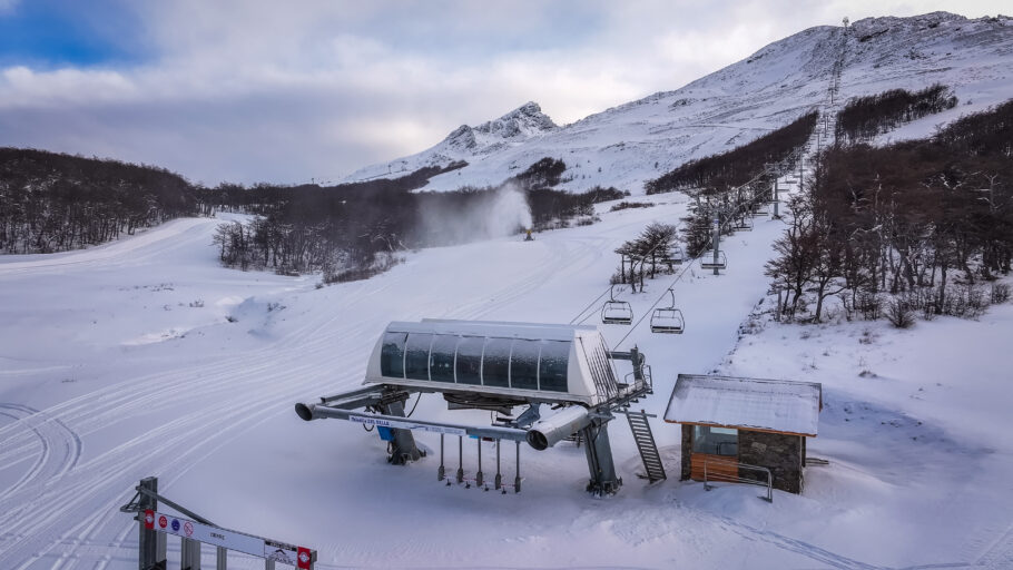 Nueva aerosilla Del Valle en Cerro Castor durante el invierno