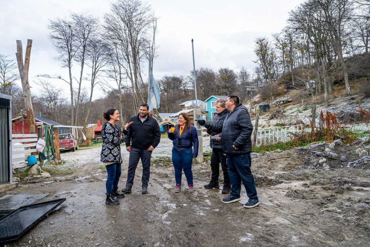 Habilitan los servicios de agua potable y cloacas para 30 familias