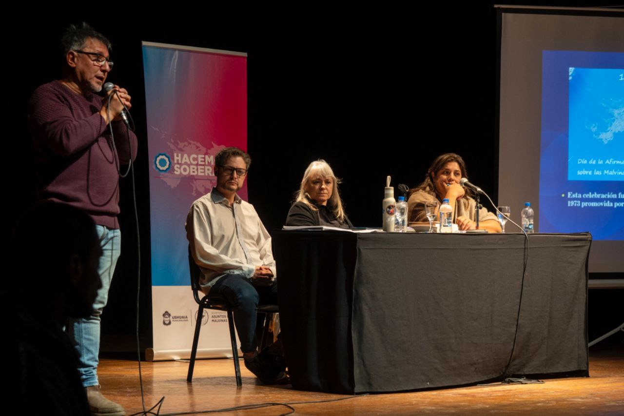 Conversatorio por el 196° aniversario de la creación de la comandancia de Malvinas