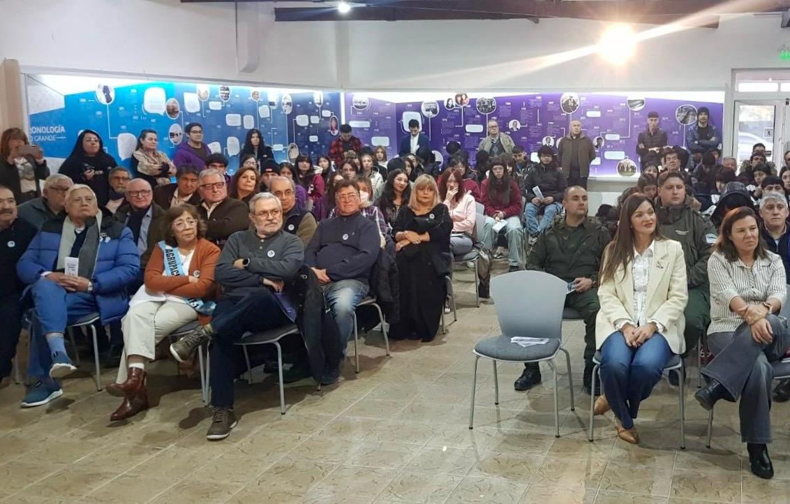El Concejo Deliberante acompañó a los pioneros de nuestra historia energética