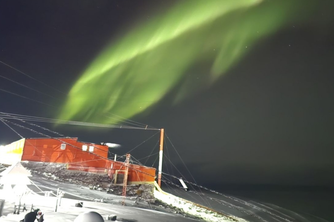 El cielo de Argentina se iluminó con auroras australes