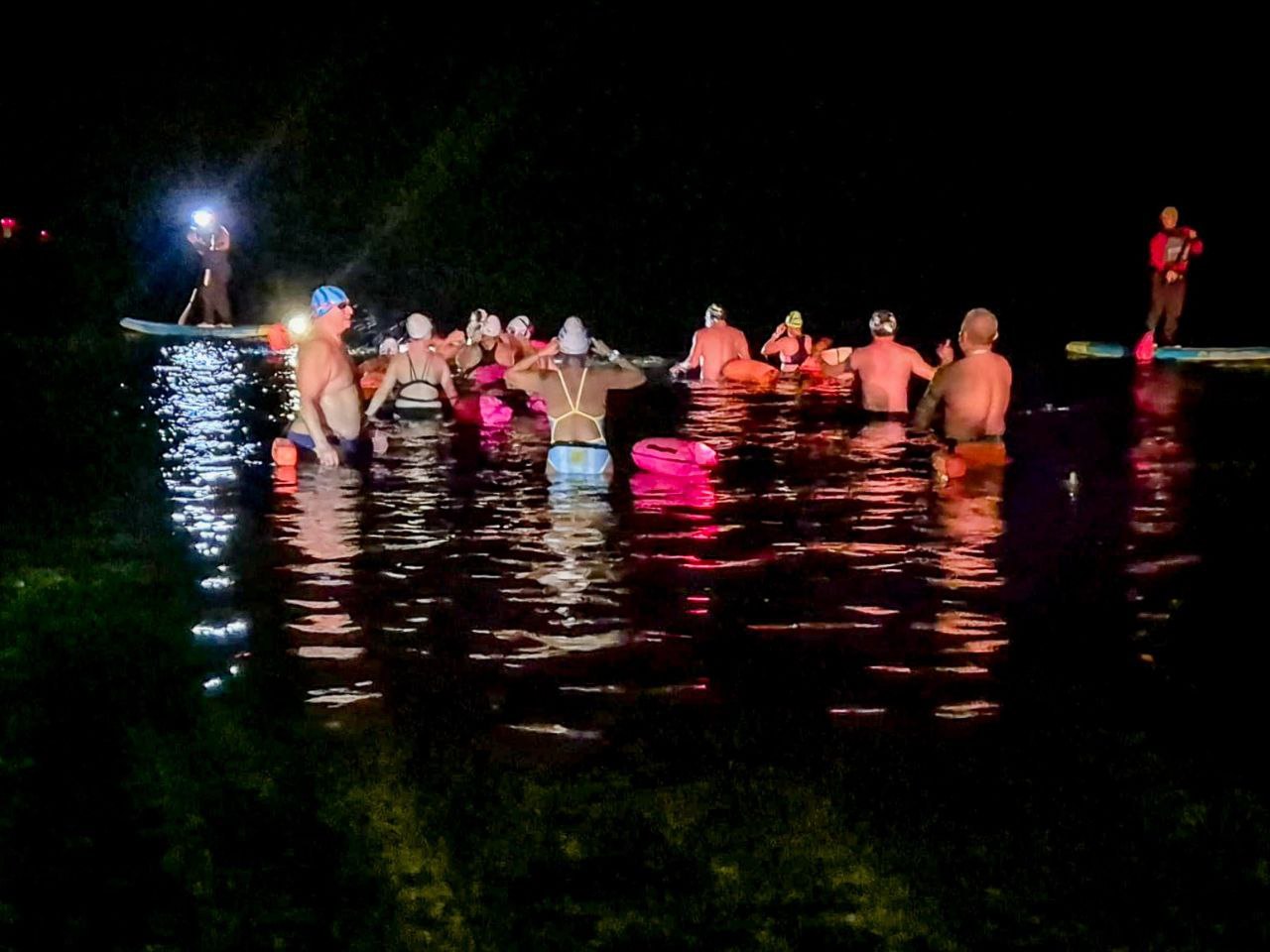 Nadadores de distintas partes del país recibieron el invierno en aguas fueguinas