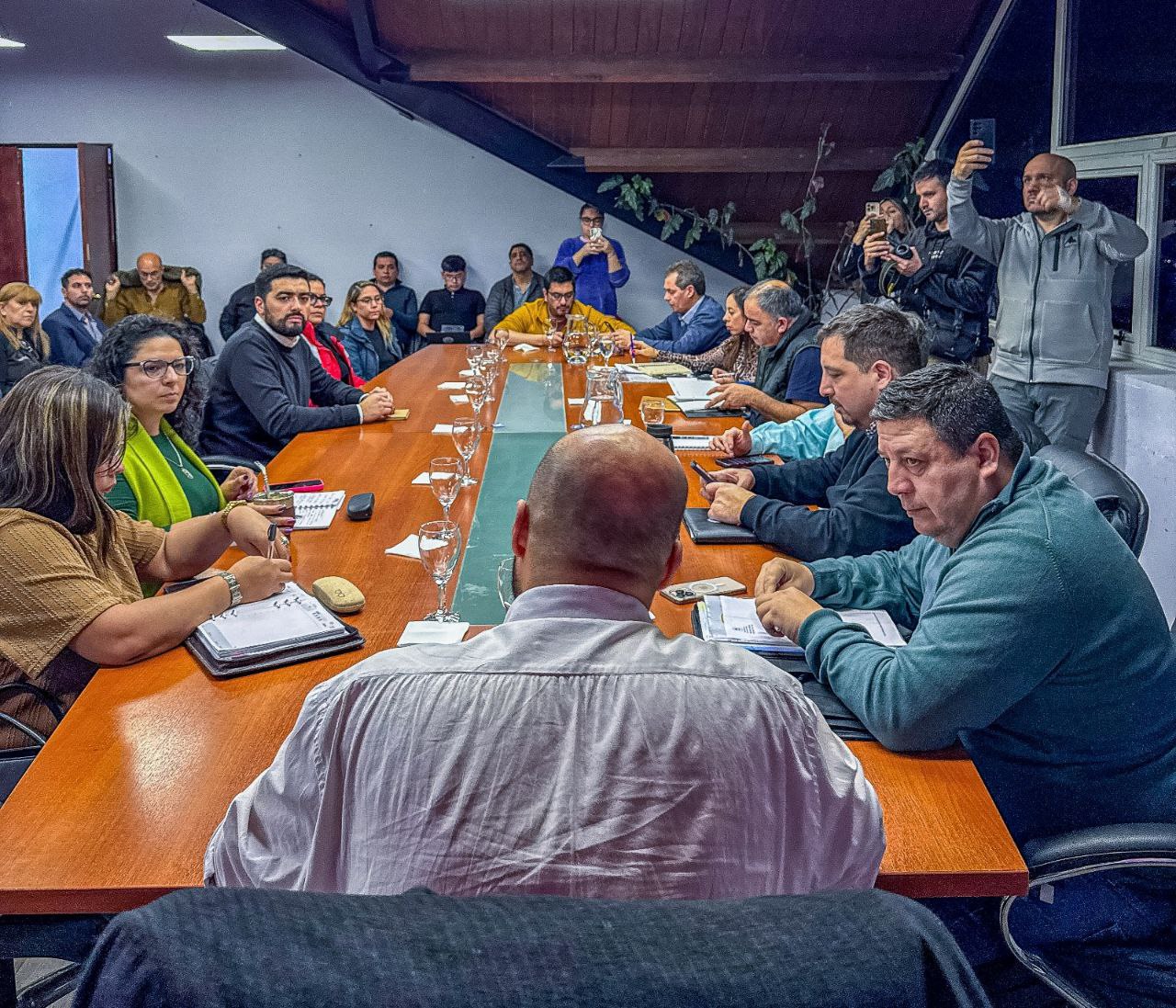 Buscan regular el uso de las aplicaciones virtuales de transporte público