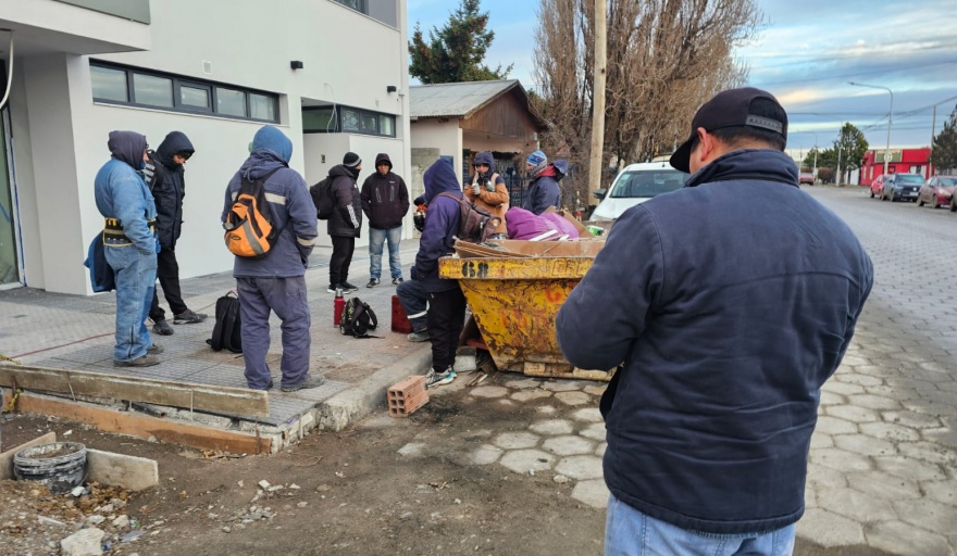 Trabajadores reclaman sueldos y apuntan contra Zapco por irregularidades