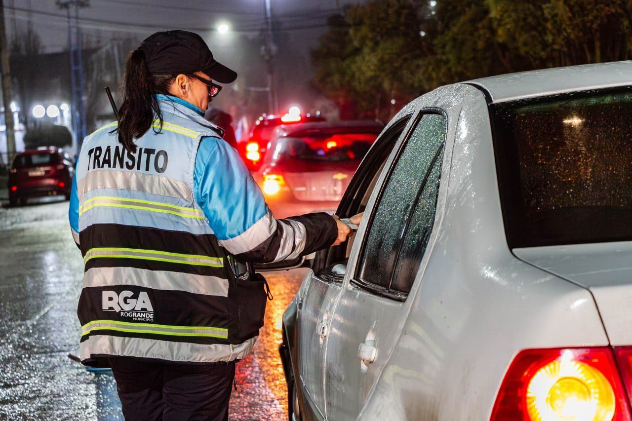 Multaron a 250 conductores por diversas irregularidades
